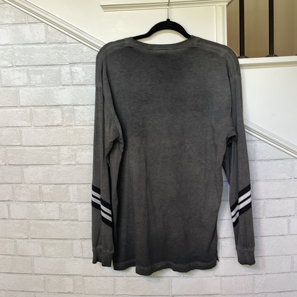 Victoria secret long sleeve size large - Picture 6 of 7